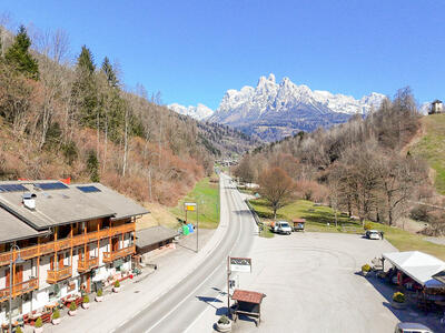 Trentino hotel in vendita nel cuore delle Dolomiti
